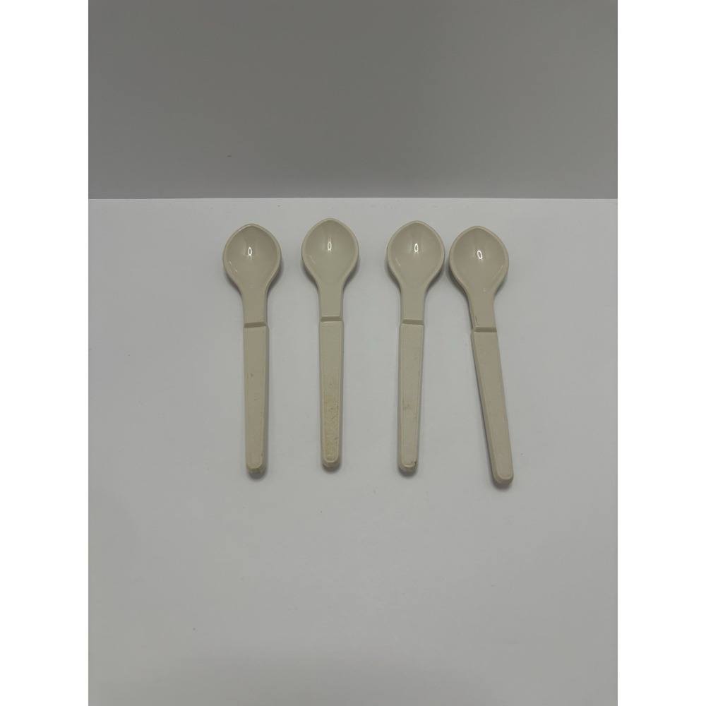 Tupperware‎ Vintage Hang On Baby Spoons Set of 4 in Beige # 1208 5.5 Inch Long